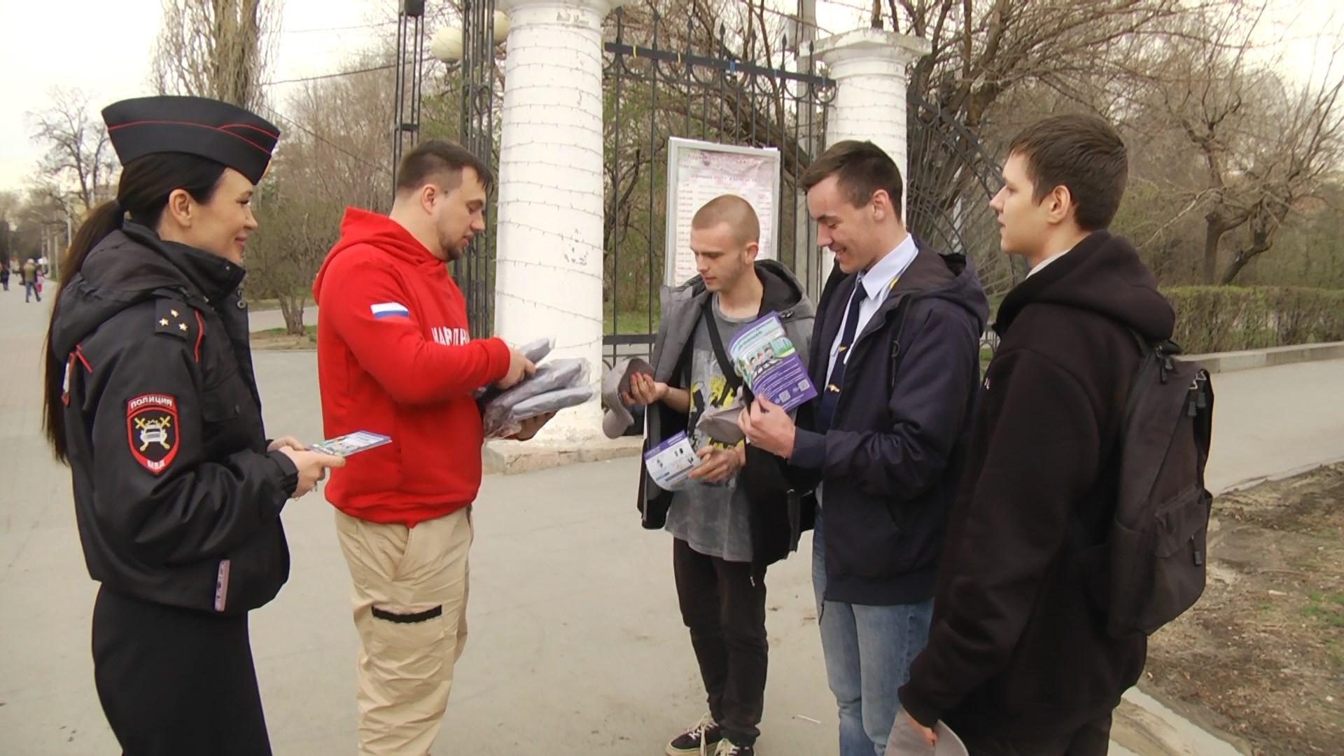 Сотрудники ГИБДД провели профилактическую акцию в Волгограде